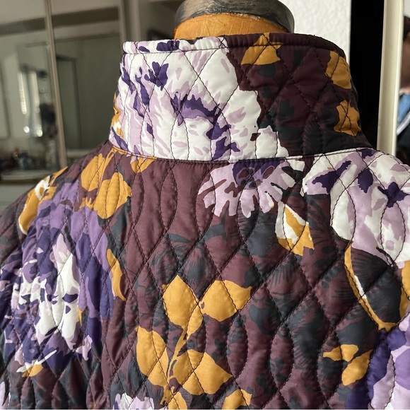 Land's End Womens Dark Floral Primaloft Quilted Zip Jacket Size Large (14-16) - Picture 9 of 13